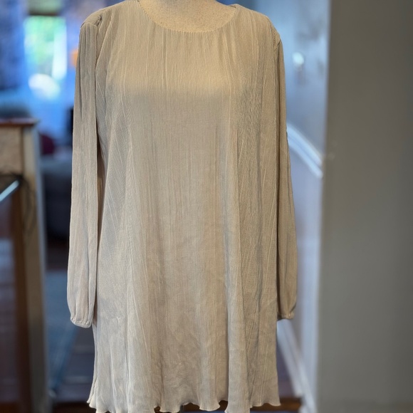 Abercrombie and Fitch Pleated Satin Plisse Long Sleeve Mini Dress - Picture 2 of 6